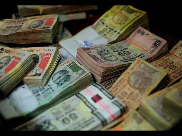 8- कर्ज मुक्त हो जाना