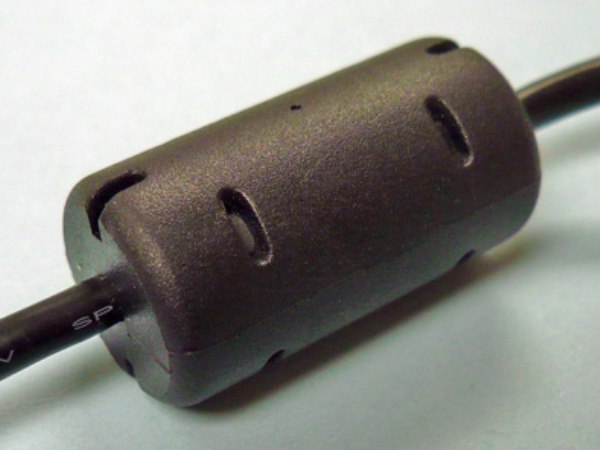 एंटेना का भी करता है काम