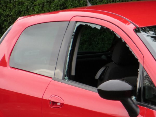 कार चुराकर दूसरी जगह करते थे पार्क कार चुराकर दूसरी जगह करते थे पार्क