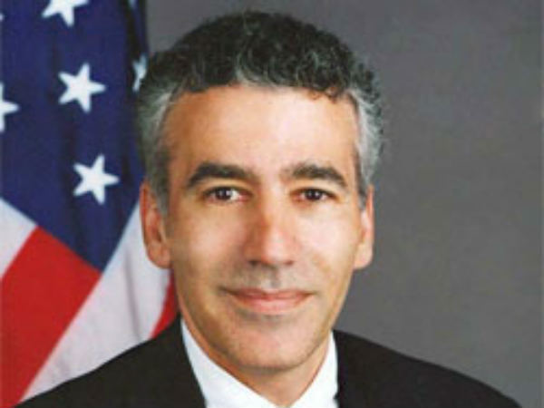 अमेरिकी राजदूत को गाली 