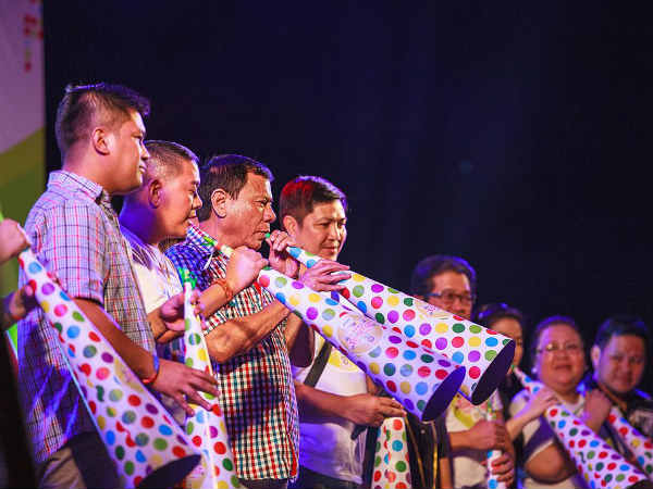 खुद को बताया वुमेनाइजर 