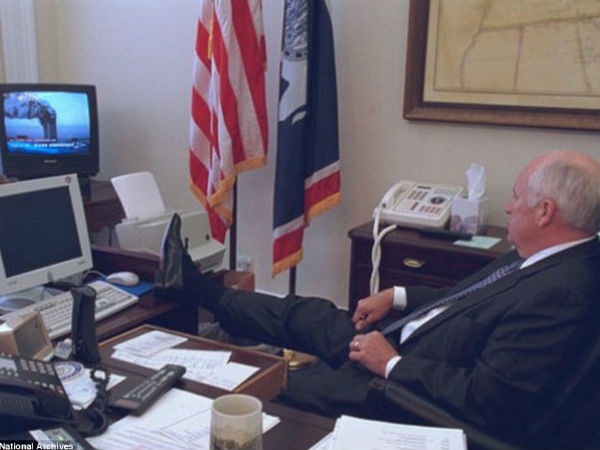 डिक चेनी रख रहे थे स्थिति पर नजर 