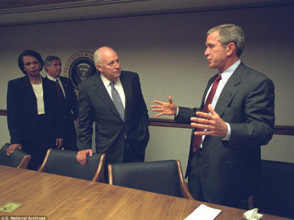 हताश और निराश बुश 