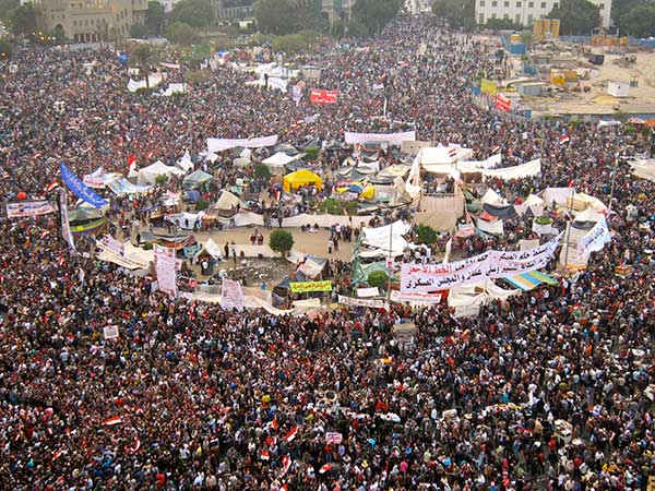 इजिप्‍ट और अमेरिका में लगा कर्फ्यू बना अंतराष्‍ट्रीय सुुर्खियां 
