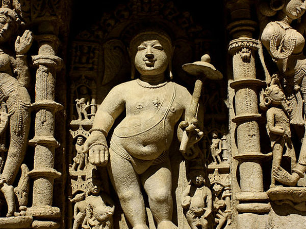 तीन पग भूमि मांगी