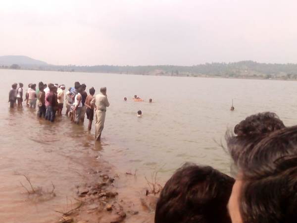 घटना की जनकारी पर गांव में मचा कोहराम