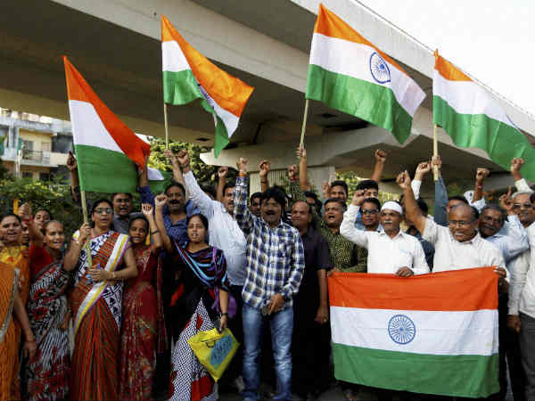 भाजपा के कार्यकर्ताओं में जश्न