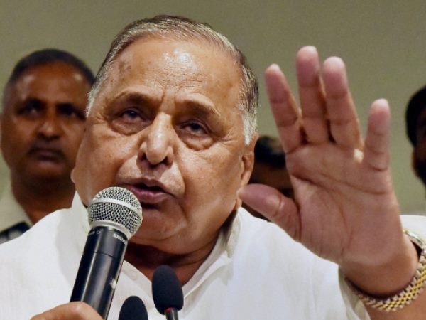 मुलायम सिंह यादव ने सपा छोड़ने से किया इंकार