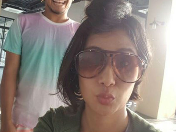 विज्ञापन 54,406 बार