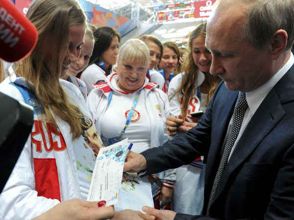 सेम सेक्‍स मैरिज के खिलाफ 