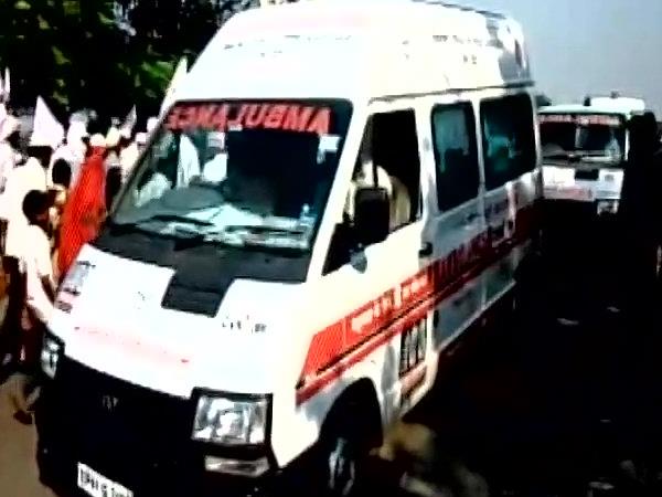 सीएम अखिलेश यादव ने किया मुआवजे का ऐलान