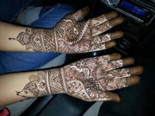 जामिला मेंहदी (पाकिस्तनी डिजाइन)