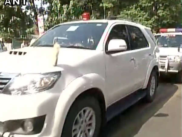 बड़े नेता पहुंचे लखनऊ