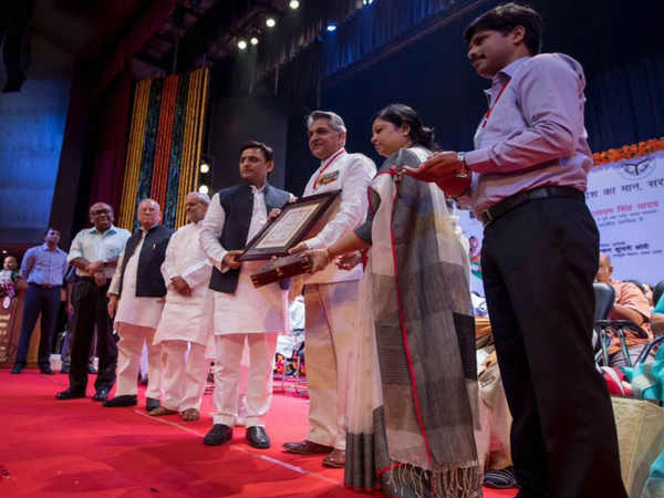 अखिलेश यादव ने भाषण में लिया मुलायम सिंह का नाम