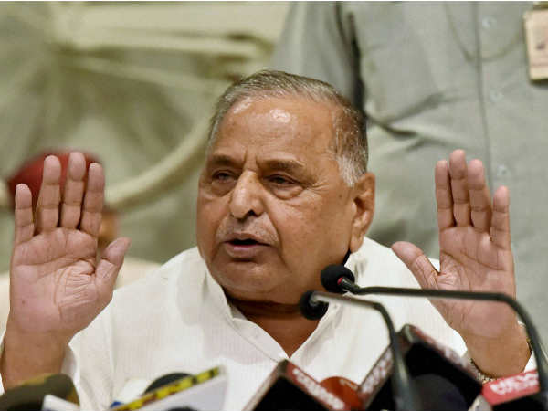 क्या थम गया सपा में झगड़ा?