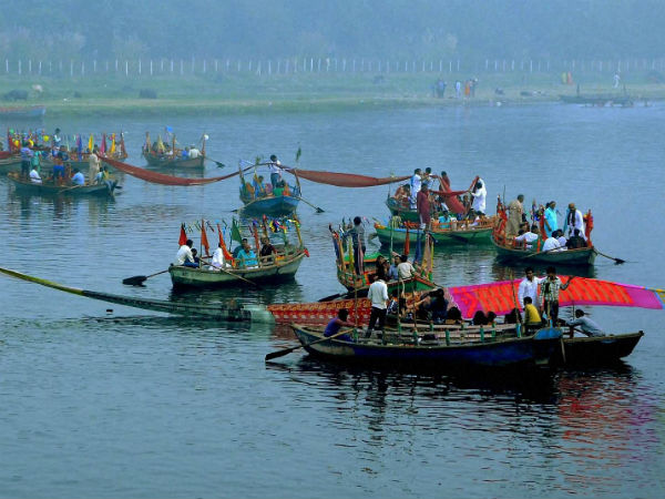 अन्न-जल ग्रहण कर 'पारण' कर लिया