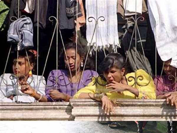 200-300 रुपए में बिकते हैं जिस्म 200-300 रुपए में बिकते हैं जिस्म