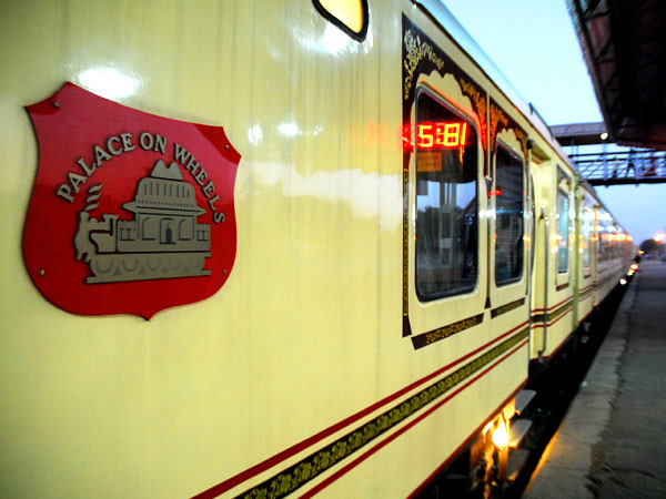 ट्रेन टिकट पहले बुक कराना और फिर कैंसिल ट्रेन टिकट पहले बुक कराना और फिर कैंसिल