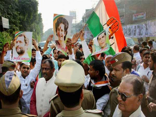 कांग्रेस को लगता रहा झटके-पे-झटका