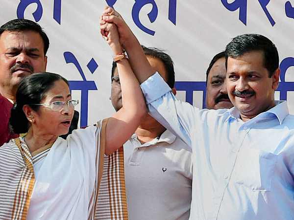 लखनऊ और पटना में भाषण की तैयारी