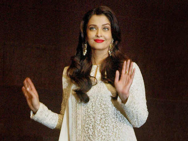 PM Narendra Modi Gets This Message From Aishwarya Rai Bachchan