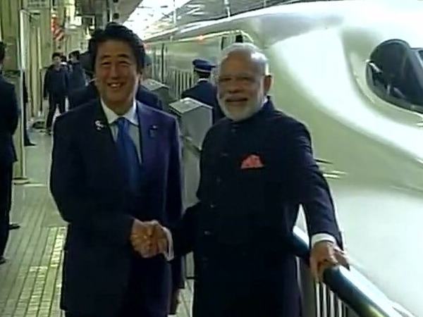 modi in train modi in train