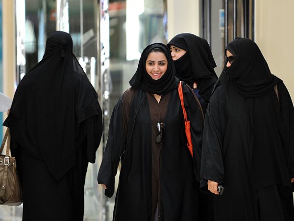 खेलों में भाग लेने पर पाबंदी