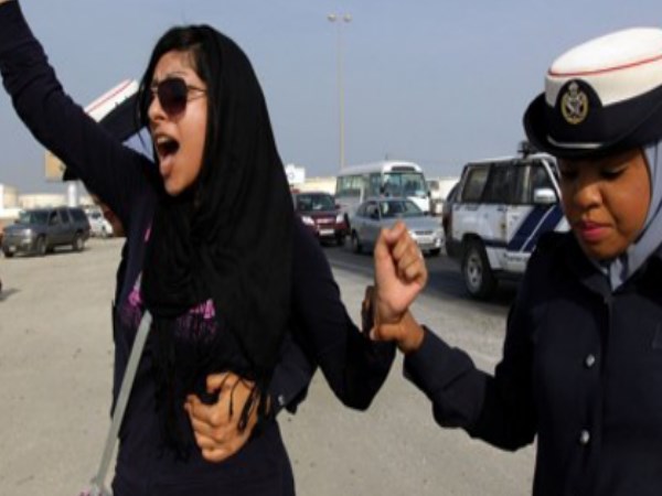 कब्रिस्‍तान में जाने और फैशन मैगजीन पढ़ने पर प्रतिबंध