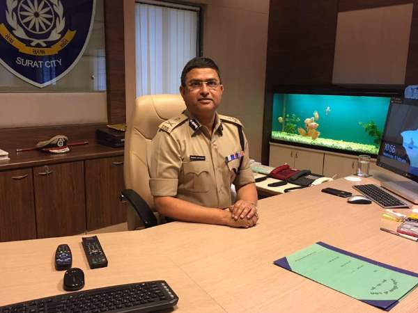 राकेश अस्थाना को सीबीआई का अंतरिम निदेशक 