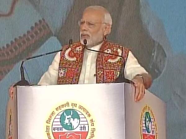 पीएम मोदी ने की गुजरात की रैली