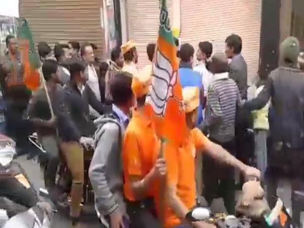 बरेली पहुंचे थे सुरेश प्रभु