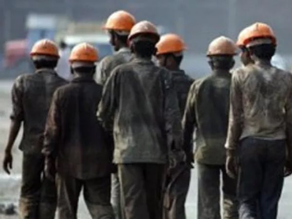 एक महिला की हुई संदिग्‍ध परिस्थितियों की मौत