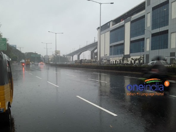 बैंगलोर में लगातार बारिश बैंगलोर में लगातार बारिश