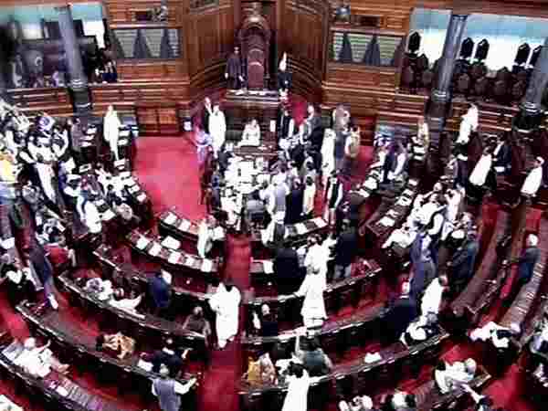 2016 में भी नहीं बदला संसद में हंगामे का रिवाज