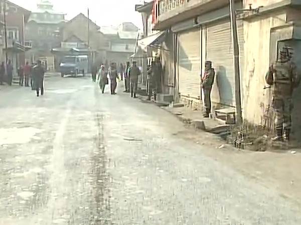 पंपोर में आतंकी हमला, तीन जवान शहीद