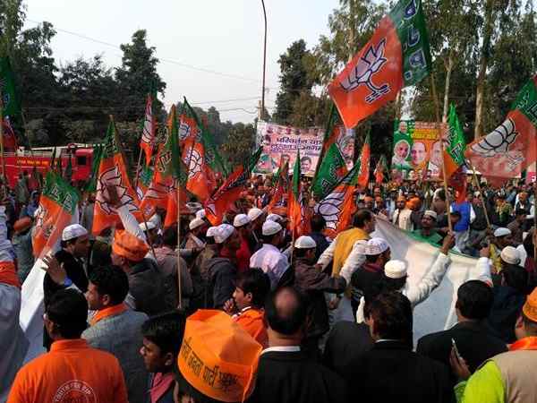 परिवर्तन यात्रा की शुरूआत 5 नवंबर को सहारनपुर से हुई थी