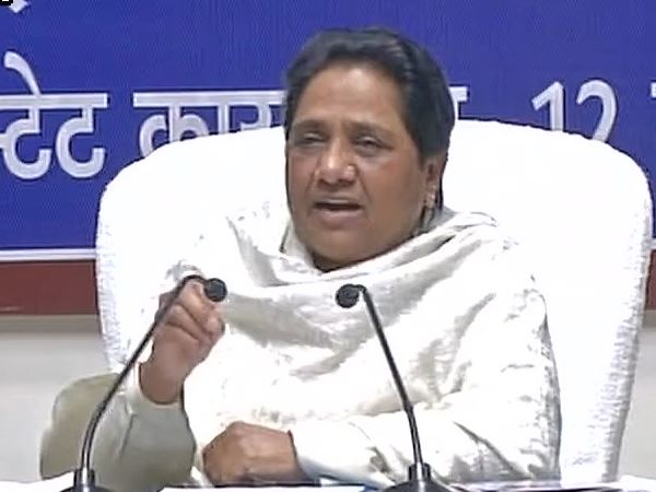 मायावती बोलीं, उत्तर प्रदेश में भाजपा के लिए नोटबंदी बनी गले की हड्डी