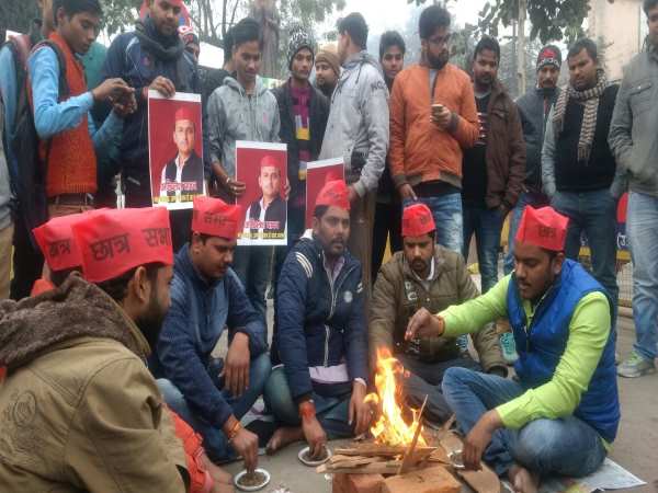 बाहरी शक्तियां कर रही हैं काम बाहरी शक्तियां कर रही हैं काम