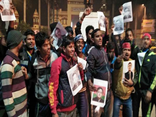 समर्थन के चक्कर में लग गया जाम समर्थन के चक्कर में लग गया जाम