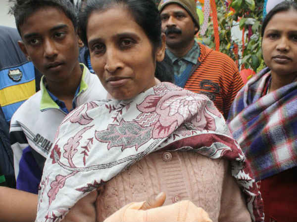 धर्म परिवर्तन का आरोप लगाकर चर्च में जमकर हंगामा, हुई तोड़फ