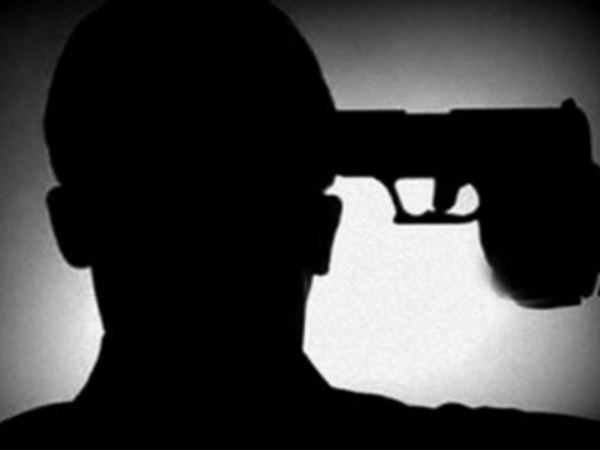 Pune: 23-year-old hires gunmen to kill boyfriend Pune: 23-year-old hires gunmen to kill boyfriend