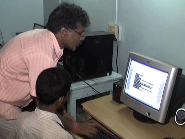 टॉकिंग सॉफ्टवेयर बना वरदान