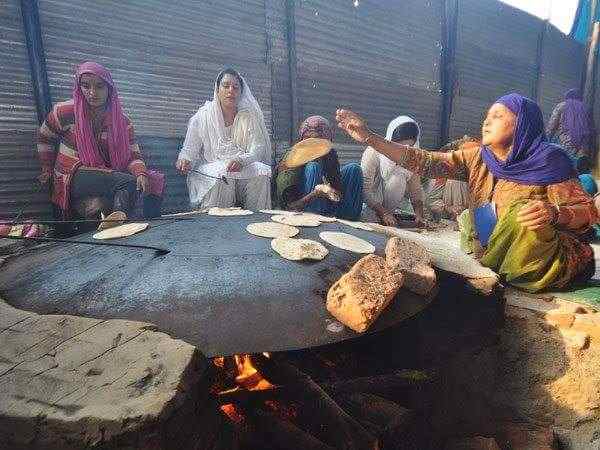 फिर एक मंच पर नीतीश और मोदी