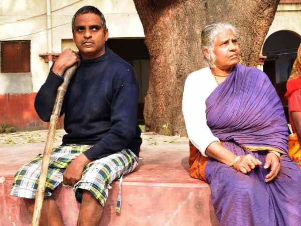 पति की मौत के बाद गीता चली आई काशी