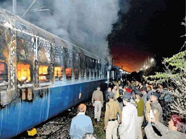 10 दिसंबर को आए थे कोच