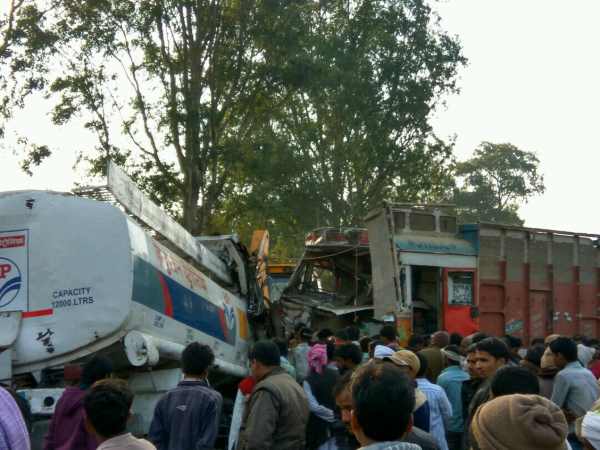 तोड़ दिया दम