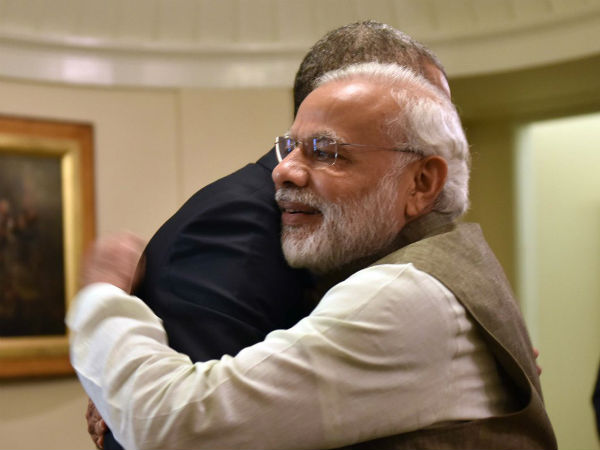 मैं और मोदी एक जैसी पृष्‍ठभूमि वाले' 