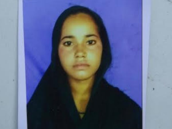 मोहब्बत करके भगाया, रेड लाइट एरिया में बेचा