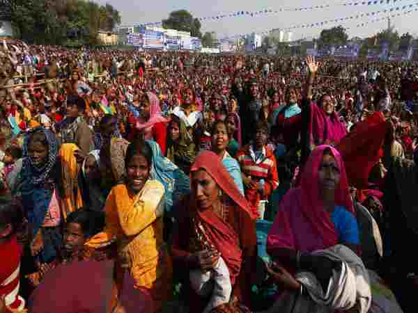 उपजातियों को साधने की मची होड़