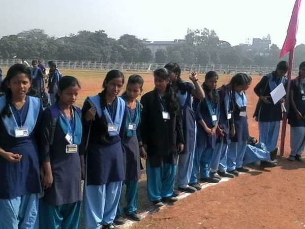  हर जिलें में नेताओं ने थामा एक-दूसरे का हाथ